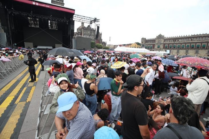 La Jornada Maya Nacional La Jornada Rosalía En El Zócalo De La Cdmx Euforia Y Catarsis En 